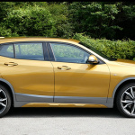 「【BMW X2試乗】ミニとは異なる重厚なハンドリングと全高が低くても十分な室内スペース」の2枚目の画像ギャラリーへのリンク