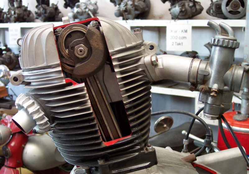 「意外と知らないロータリーエンジンを積んだヨーロッパのオートバイ【RE追っかけ記-14】」の2枚目の画像