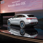 「メルセデスベンツ初の市販EV「EQC」前後席に座った印象はCクラスワゴン!?　日本発売は2020年か」の42枚目の画像ギャラリーへのリンク