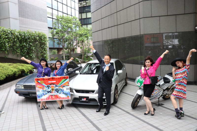 「豊田章男社長の愛車は「トヨタ・センチュリーGRMN」！ 特注のチューニングモデルで東京モーターフェス2018に登場か？」の10枚目の画像