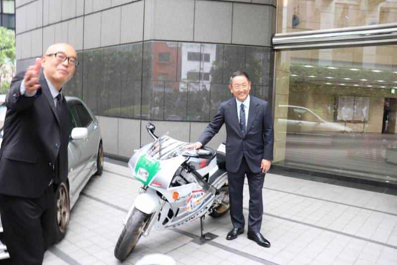 「豊田章男社長の愛車は「トヨタ・センチュリーGRMN」！ 特注のチューニングモデルで東京モーターフェス2018に登場か？」の19枚目の画像