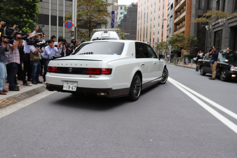 「豊田章男社長の愛車は「トヨタ・センチュリーGRMN」！ 特注のチューニングモデルで東京モーターフェス2018に登場か？」の32枚目の画像