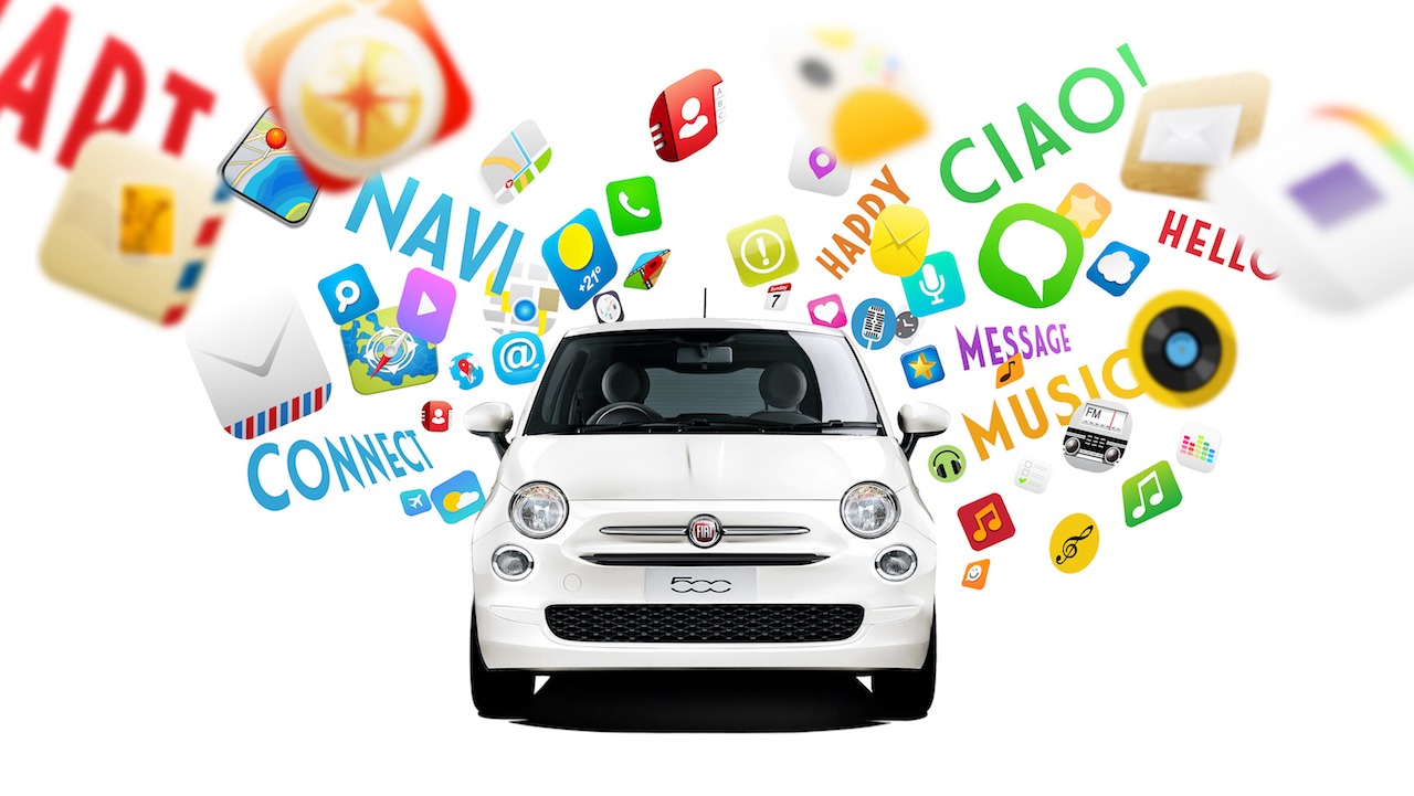 新車】フィアット500が大画面化された車載インフォテイメントシステム