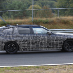 「BMW史上最強の直4搭載！3シリーズツーリング新型、ニュルで高速テストをスタート」の7枚目の画像ギャラリーへのリンク