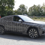 「BMW X6の次期型プロトタイプを輸送中に激写！「X4」との比較でサイズ感をチェック」の7枚目の画像ギャラリーへのリンク