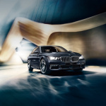 【新車】BMW・7シリーズの「740i Driver’s Edition」は、自らハンドルを握るオーナーのための特別モデル - P90323302_highRes_driver-s-edition-09-