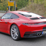 「正式公開直前のポルシェ・新型911、今度は赤い「S」をフルヌード状態でキャッチ」の20枚目の画像ギャラリーへのリンク
