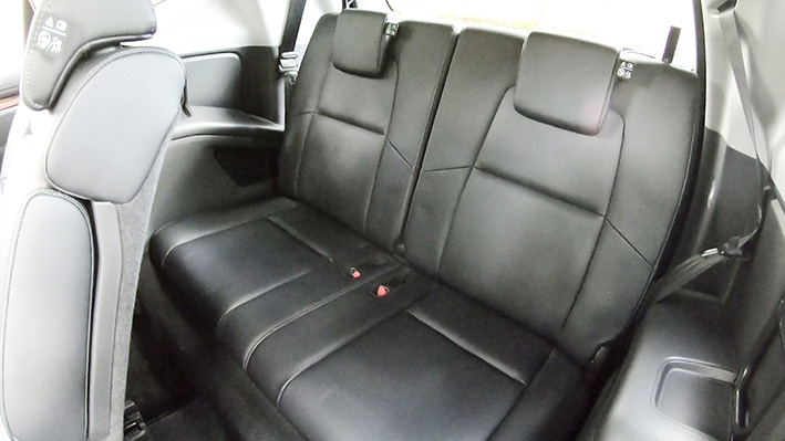 「ホンダ・CR-Vのサードシートをチェック。全長4.6mに大人が座れる3列目を備える、独自の車格」の9枚目の画像