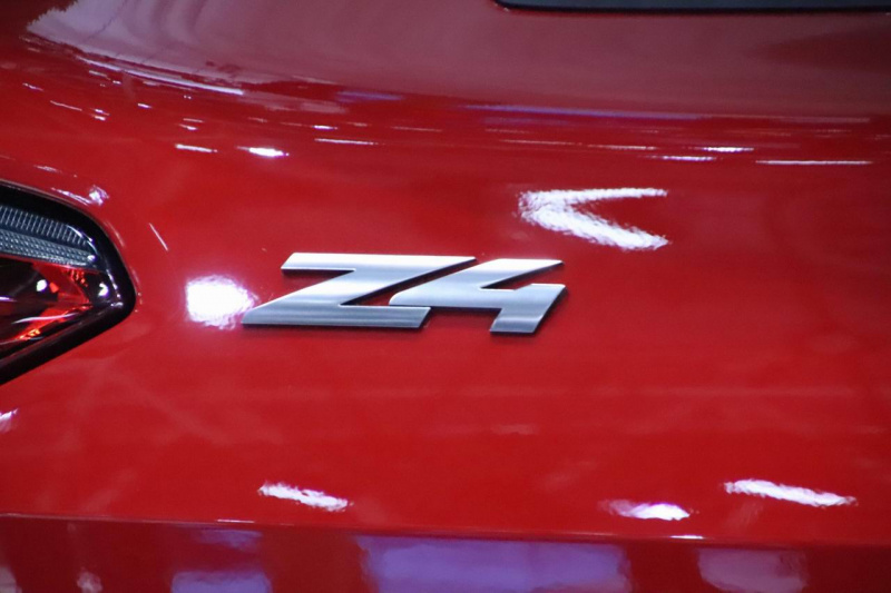 「【パリモーターショー2018】トヨタ・スープラの兄弟？ 世界初公開のBMW Z4を会場で特写」の5枚目の画像