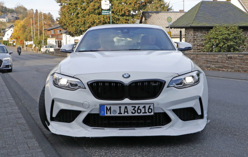 「BMW伝説の「CSL」が復活か？ M2に最強モデル発売へ」の10枚目の画像