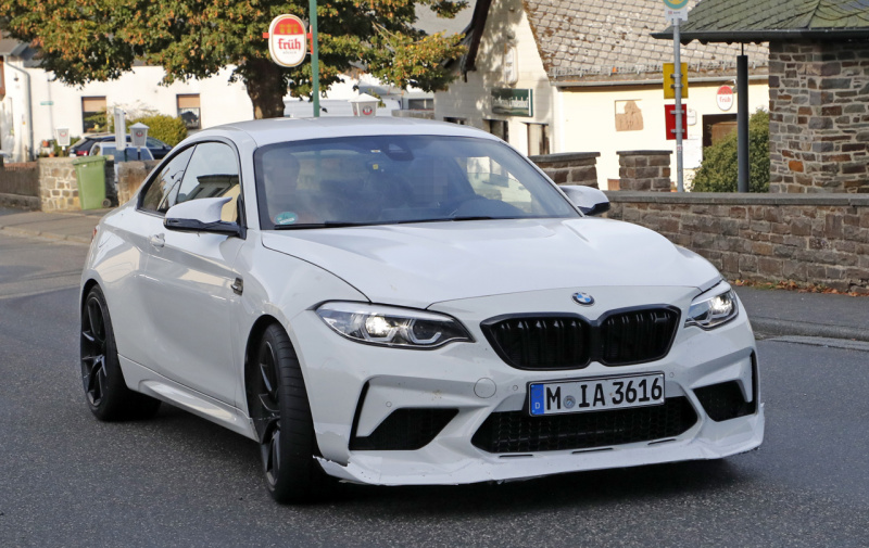 「BMW伝説の「CSL」が復活か？ M2に最強モデル発売へ」の9枚目の画像