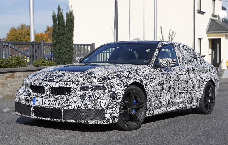 「新型BMW・M3市販型プロトタイプをついにスクープ！最高出力は500馬力へ」の2枚目の画像