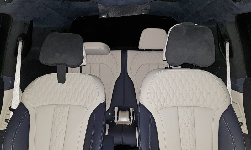 「公開直前!? BMWの新フラッグシップSUV「X7」、室内・インパネを全て公開」の7枚目の画像