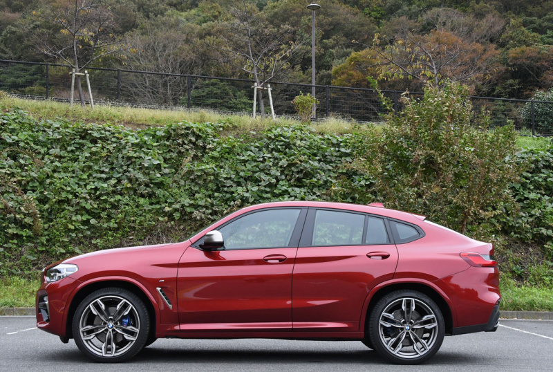 「【BMW X4・試乗】よりスタイリッシュなエクステリアを得た2代目モデル」の1枚目の画像