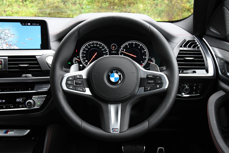 「【BMW X4・試乗】もはやSUVはスポーツカーの1バリエーションとなったと実感」の5枚目の画像