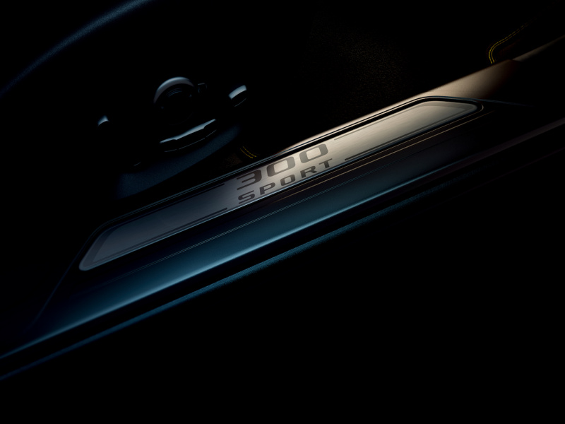 「【新車】ジャガー・XFが2019年モデルにスイッチ。300PSの新グレード「300 SPORT」を追加」の1枚目の画像