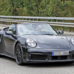やっぱりすごい加速力！ルーフを開けた新型ポルシェ・911ターボ「カブリオレ」 - Porsche 911 Turbo Convertible 3