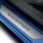 【新車】ブルーの外観と専用アルカンタラ×ファブリックコンビシートが際立つ「ルノー キャプチャー S-EDITION」 - Renault_2