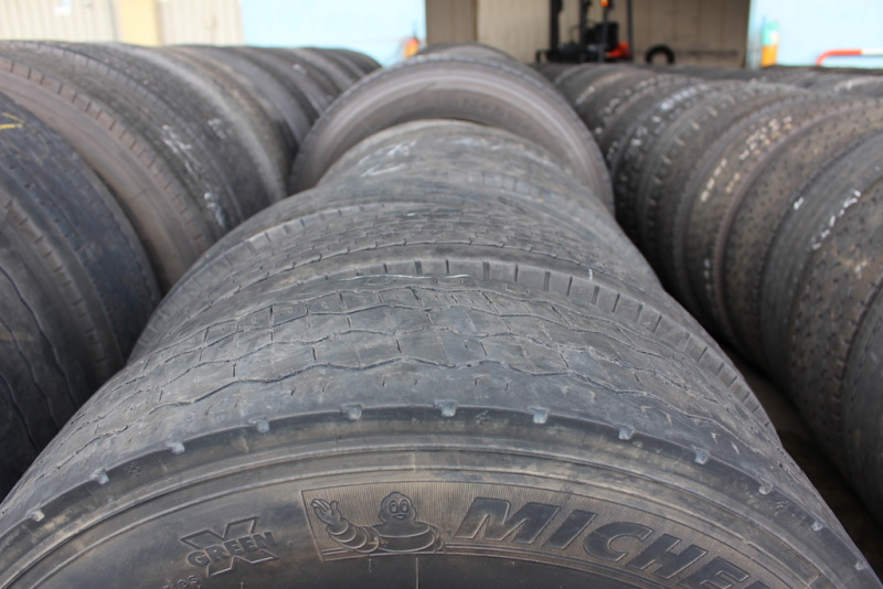 「タイヤの「再生」は熟練工による手作業が支える。ミシュランタイヤのリトレッドタイヤの生産工程を見学」の13枚目の画像
