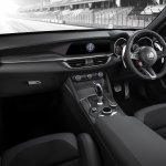 【新車】ニュルブルクリンクで量産SUV世界最速タイムを記録した究極のドライビングSUV「ステルヴィオ・クアドリフォリオ」が登場 - 10_STELVIO_Q_interior