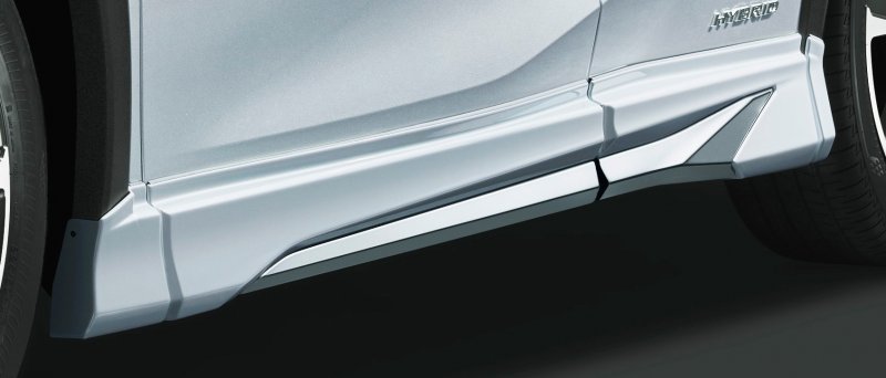 「【新車】モデリスタから、新型レクサス・UXを華々しく演出するカスタマイズパーツが登場」の1枚目の画像