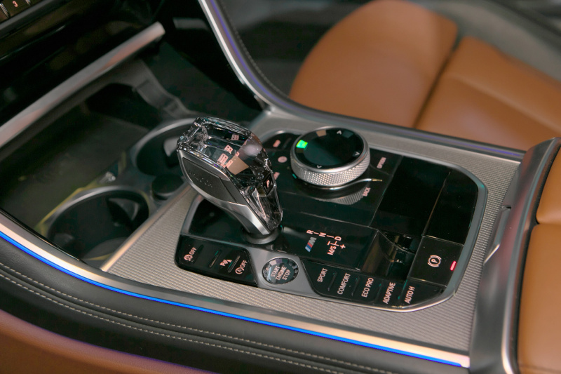 「新次元のラグジュリークーペ・BMW 8シリーズが約20年ぶりに復活！」の13枚目の画像