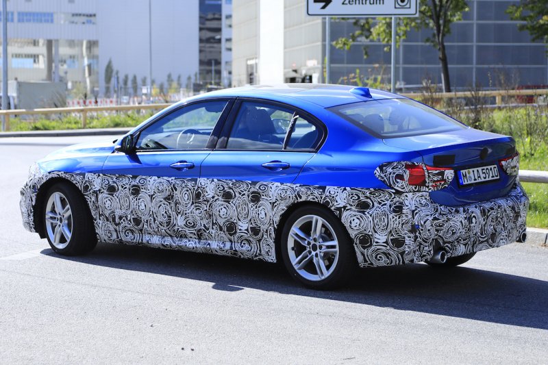 「日本市場への投入はあるか？ BMW最小セダン、改良型はグローバルモデルに」の7枚目の画像