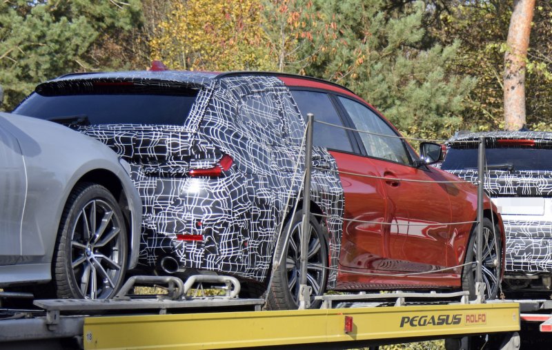 「BMW伝統の「アレ」が消えた!?  新型3シリーズツーリング、謎のカモフラージュ姿をキャッチ」の15枚目の画像