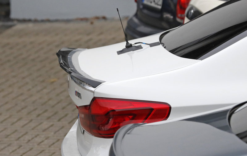 「このスポイラーは超高性能モデルの証!? BMW M5に「CS」設定へ」の13枚目の画像