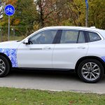 「BMWの新EVシリーズ第1弾「iX3」を鮮明に全アングルから激写！ 「iX1」から「iX9」まで設定の可能性も」の8枚目の画像ギャラリーへのリンク
