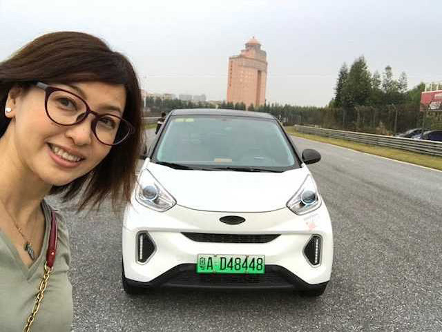 「【中華電気自動車試乗】メーカー数はなんと500社以上！ 中国で売れまくってる人気EVに一気乗り～！」の1枚目の画像