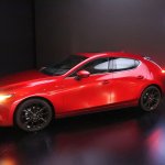 「新型マツダ・アクセラの市販モデルは、噂通りの量産車世界初「SKYACTIV-X」エンジンを搭載！」の11枚目の画像ギャラリーへのリンク