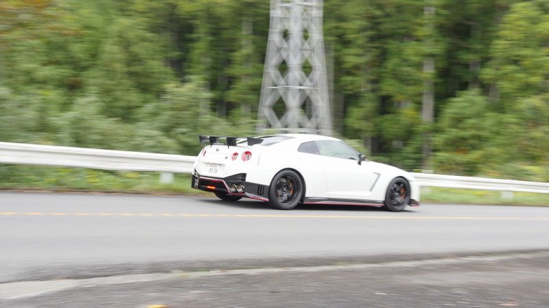 「次期型GT-Rに求められる戦略とは？ どうやって戦っていくべきなのか【ニッサンGT-R NISMO試乗・後編】」の9枚目の画像