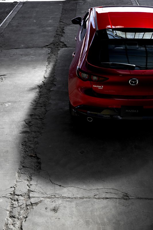 「【ロサンゼルスオートショー2018】新型Mazda3がワールドプレミア。深化した「魂動デザイン」と「SKYACTIV-VEHICLE ARCHITECTURE」の走りが注目」の3枚目の画像