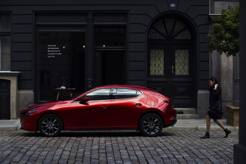 「【ロサンゼルスオートショー2018】新型Mazda3がワールドプレミア。深化した「魂動デザイン」と「SKYACTIV-VEHICLE ARCHITECTURE」の走りが注目」の5枚目の画像
