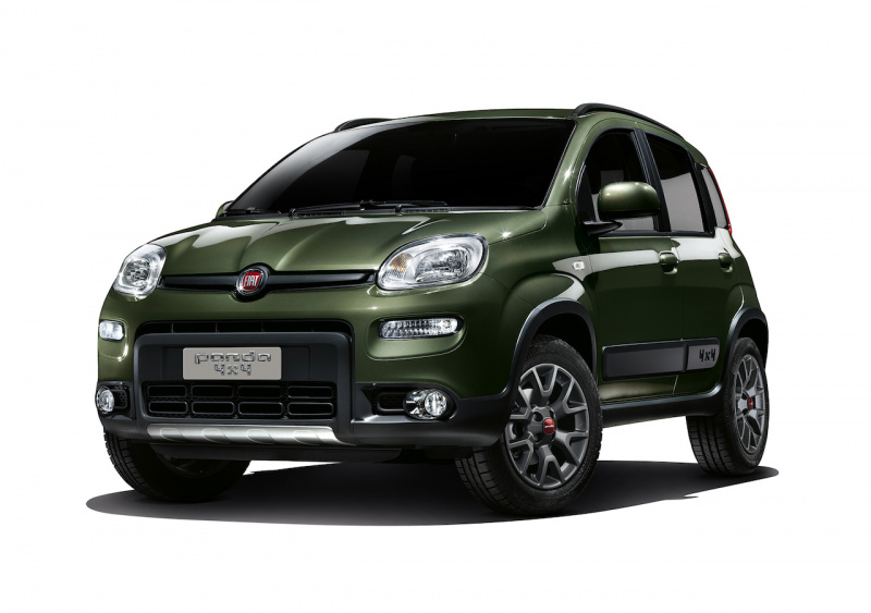 「【新車】人気限定車の4WD＋6MT仕様が再登場。「Fiat Panda 4×4 Italiana」はイタリアンな3色を設定」の4枚目の画像