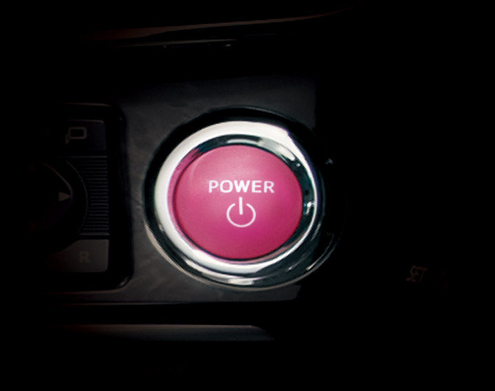 「【幻の限定車、中古車で今いくら？】ピンク色は安いという常識を覆したトヨタ・クラウン“Re BORN PINK”の市場価格をチェック」の8枚目の画像