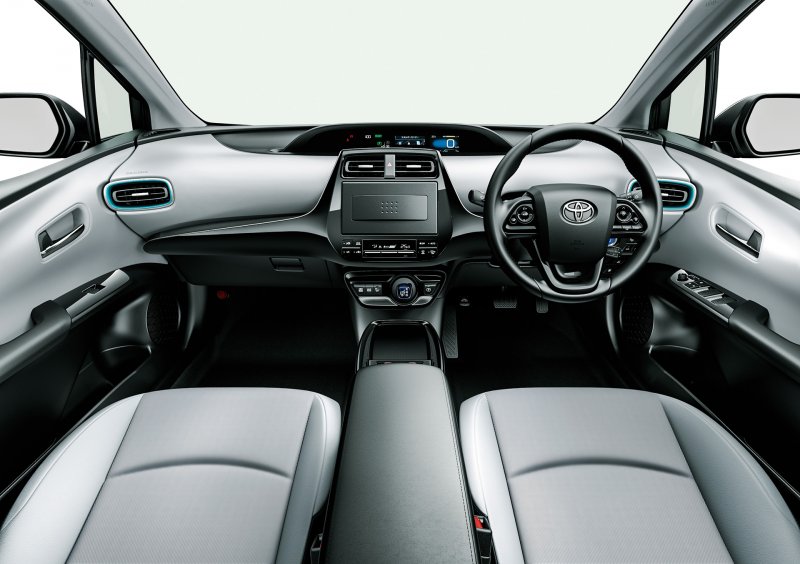 「【新車】トヨタ・プリウスがマイナーチェンジ。内・外装を一新し、安全装備もアップデート」の10枚目の画像