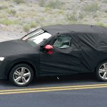 「噂の新型SUV「アウディ・Q4」を激写。市販型では「Q3スポーツバック」を名乗る!?」の1枚目の画像ギャラリーへのリンク