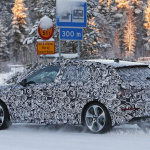 まるでランボルギーニ!? 新型アウディ・A3の「イケてる」運転席を激写 - Audi S3 Winter 8