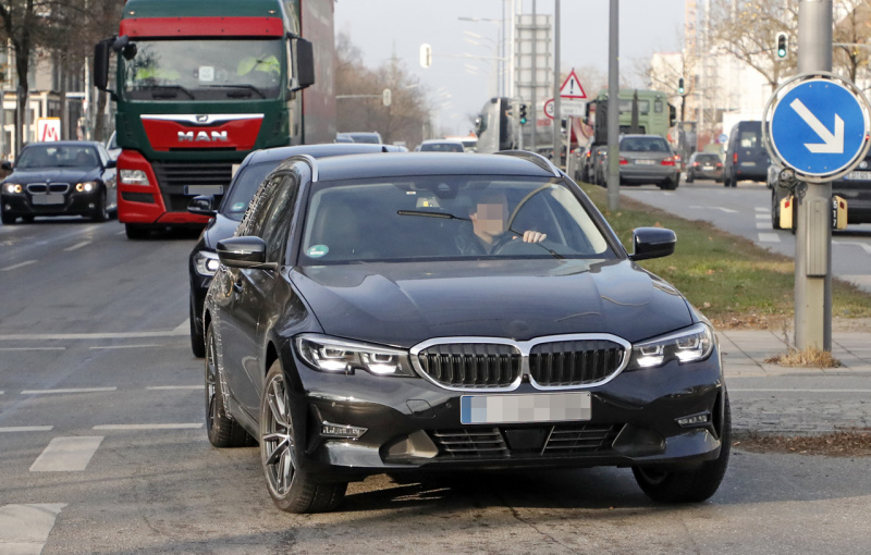 「BMW伝統の「アレ」はどうなる？ 新型3シリーズツーリングのテスト車両をキャッチ」の12枚目の画像