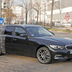 「BMW伝統の「アレ」はどうなる？ 新型3シリーズツーリングのテスト車両をキャッチ」の14枚目の画像ギャラリーへのリンク