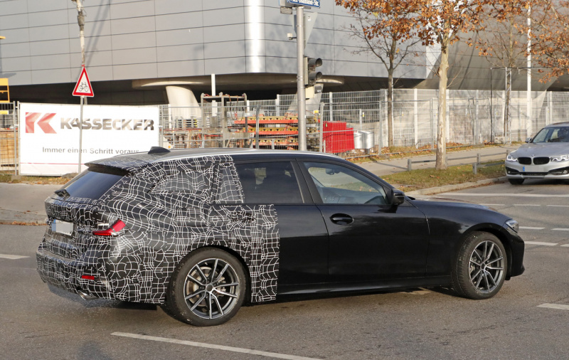 「BMW伝統の「アレ」はどうなる？ 新型3シリーズツーリングのテスト車両をキャッチ」の18枚目の画像