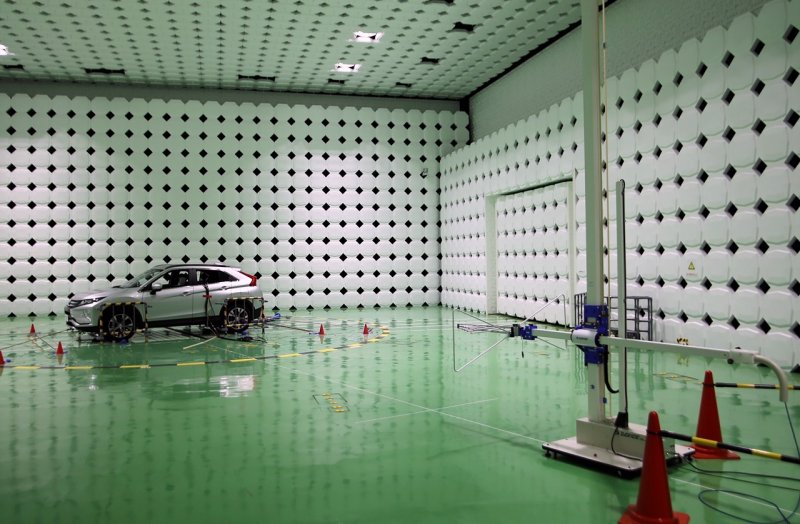 「三菱自動車が新車開発を担う愛知県「岡崎技術センター」の試験設備を公開」の2枚目の画像