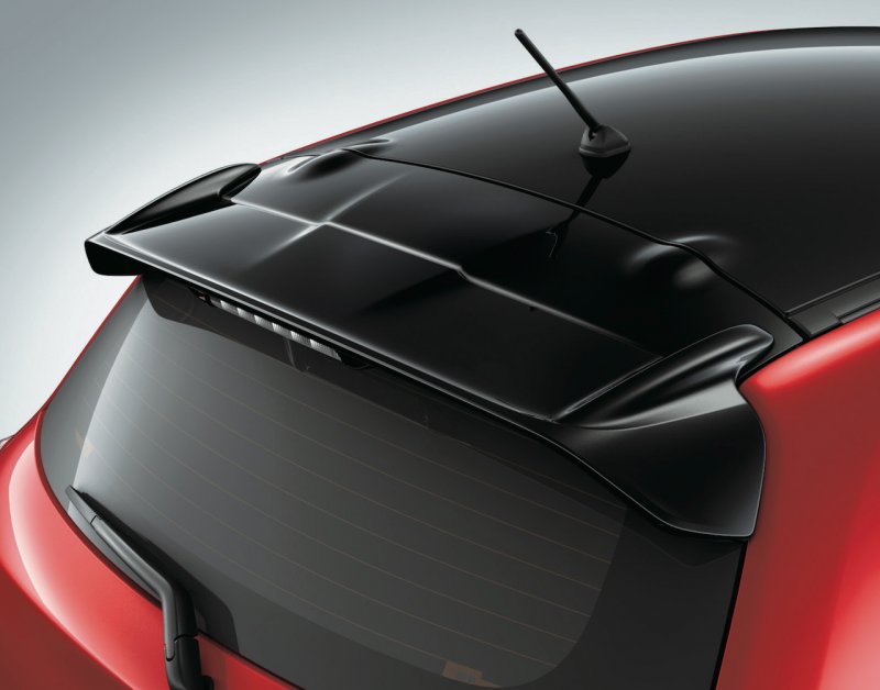 「【新車】三菱ミラージュにブラックのアクセントカラーを内外装に配した「BLACK Edition」を設定」の2枚目の画像