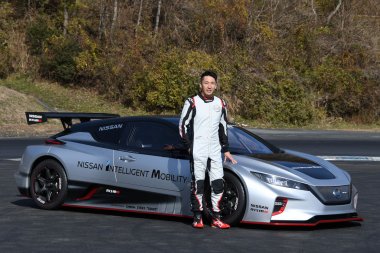 日産 リーフ ニスモrc試乗 まだまだ速くなれるけど クルマとしての面白みも残す 開発ドライバー 松田次生選手に話を聞く Clicccar Com