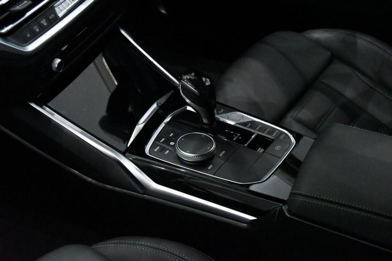 「【新型BMW・3シリーズ プロトタイプ】「日本仕様」として投入される320iは、本国の330iのディチューン版!?」の8枚目の画像