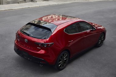 東京オートサロン19 新型mazda 3 アクセラ を日本初公開 Cx 8 Cx 5 ロードスターの用品装着車も出展 Clicccar Com