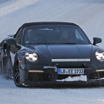 ポルシェ・911ターボカブリオレ新型、豪雪地帯に出現。610馬力のハイパワーモデルか？ - Porsche 992 Turbo Convertible Winter 1