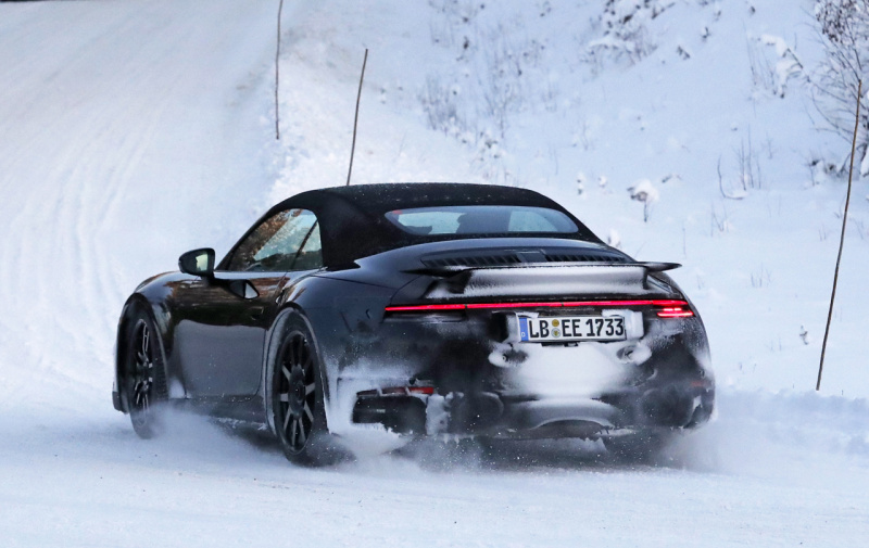 「ポルシェ・911ターボカブリオレ新型、豪雪地帯に出現。610馬力のハイパワーモデルか？」の19枚目の画像